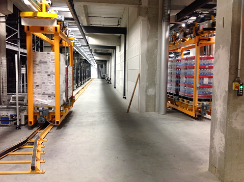 Overhead Monorails Can Transfer Pallets  From ASRS to Shipping Lanes